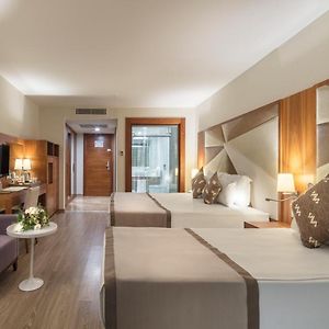 Superior Zimmer mit Kingsize-Bett